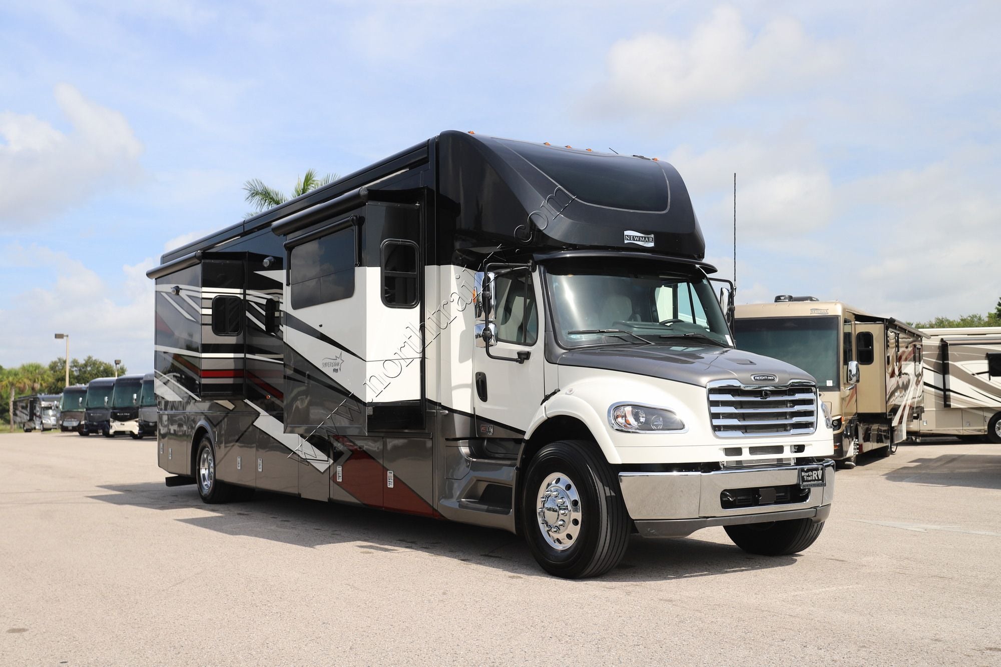 Used 2025 Newmar Super Star 4059 Super C  For Sale