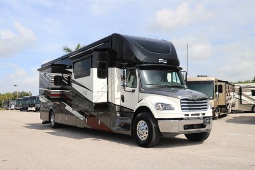 2025 Newmar Super Star 4059