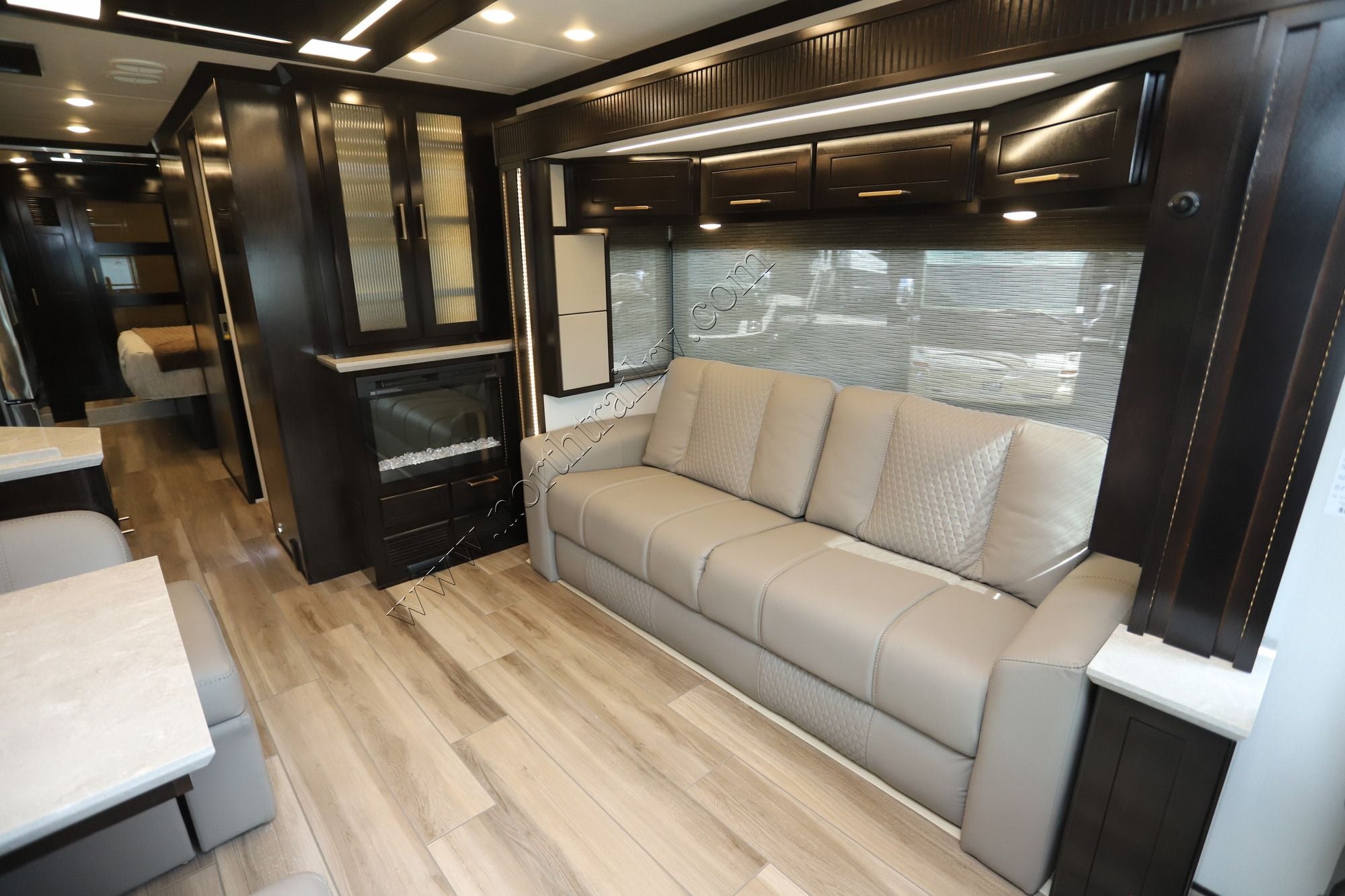 New 2027 Newmar New Aire 3543 Class A  For Sale