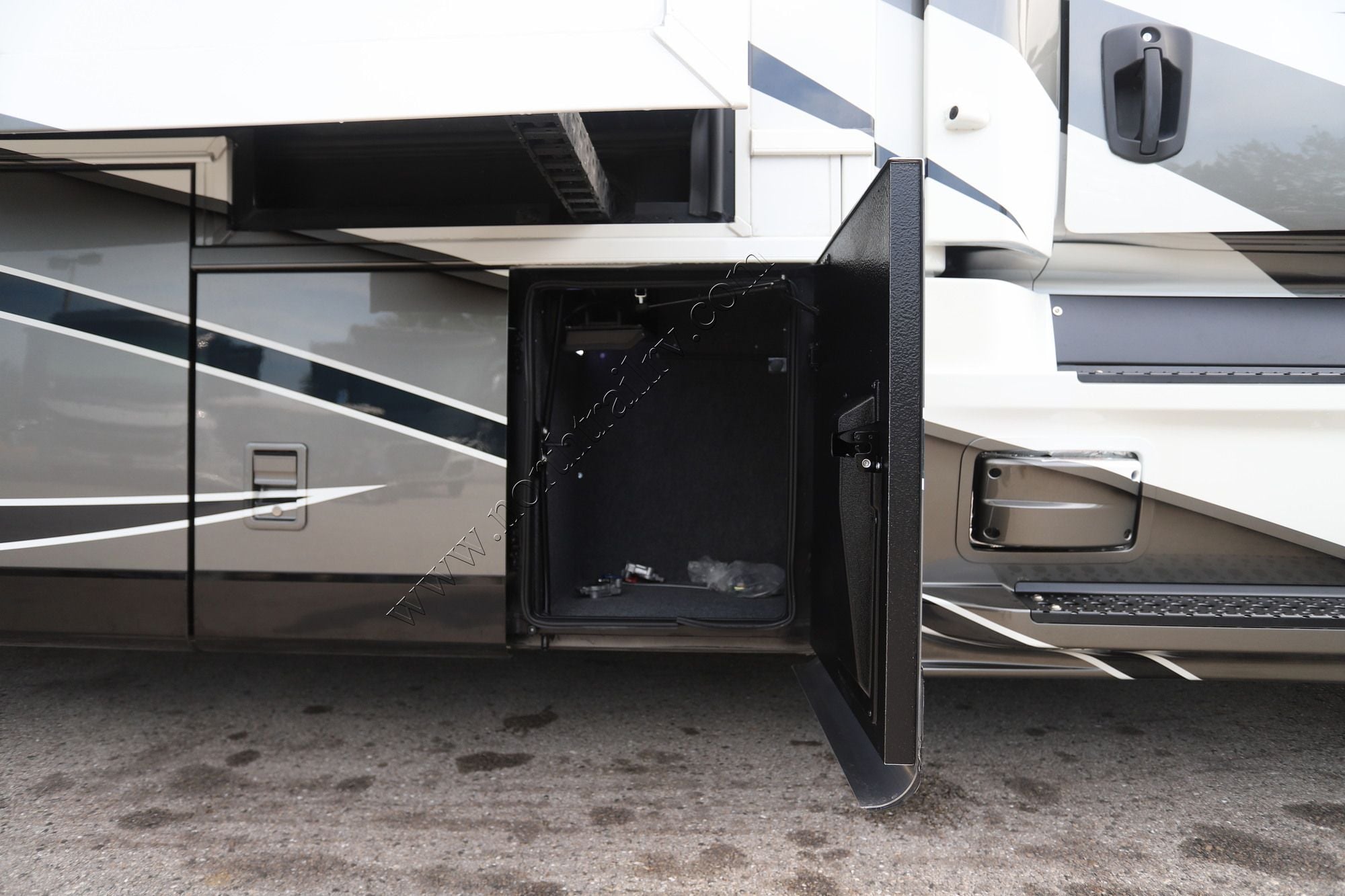 New 2027 Newmar Supreme Aire 4141 Super C  For Sale
