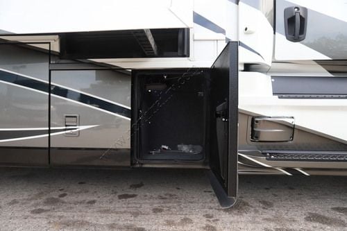 2027 Newmar Supreme Aire 4141