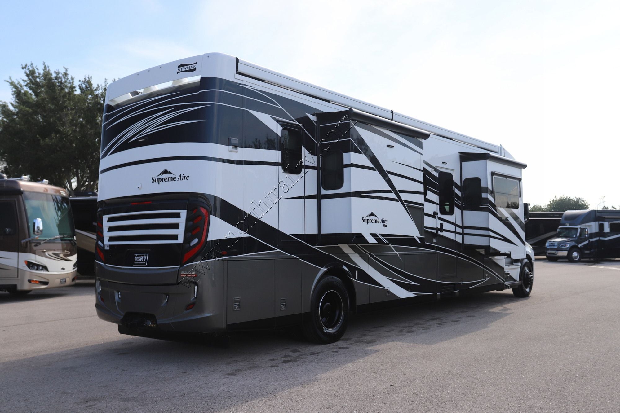 New 2027 Newmar Supreme Aire 4141 Super C  For Sale
