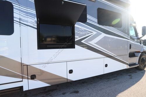 2027 Renegade Rv Explorer 40ERB