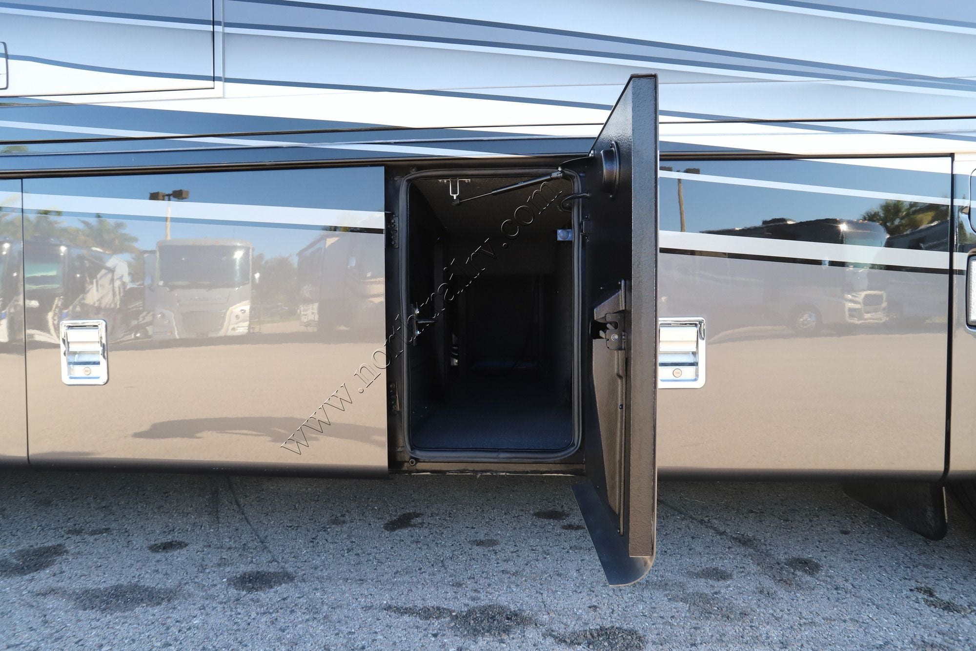 New 2027 Newmar New Aire 3547 Class A  For Sale