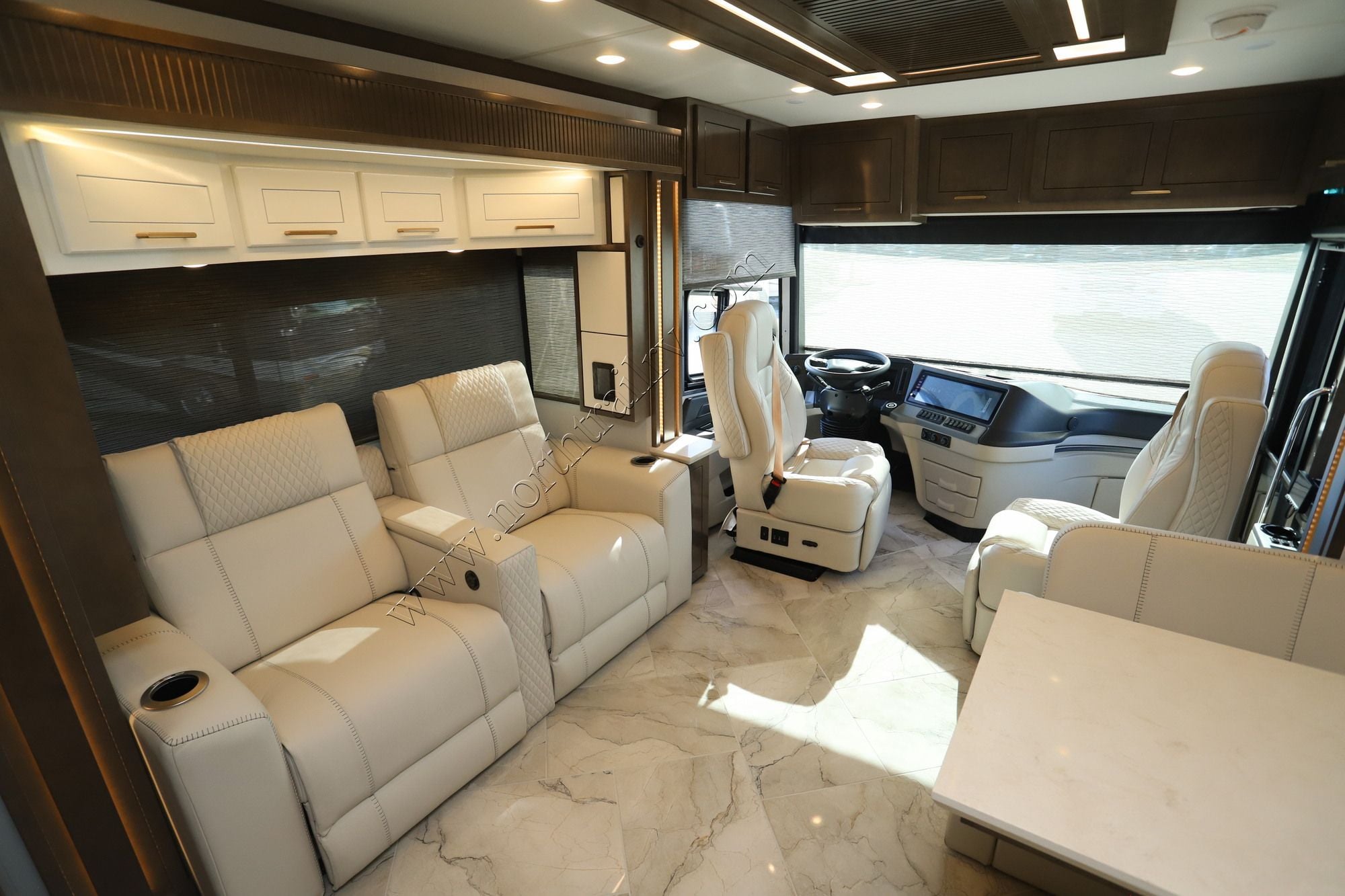 New 2027 Newmar New Aire 3547 Class A  For Sale
