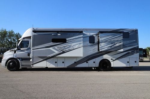 2027 Renegade Rv Explorer 40ERB