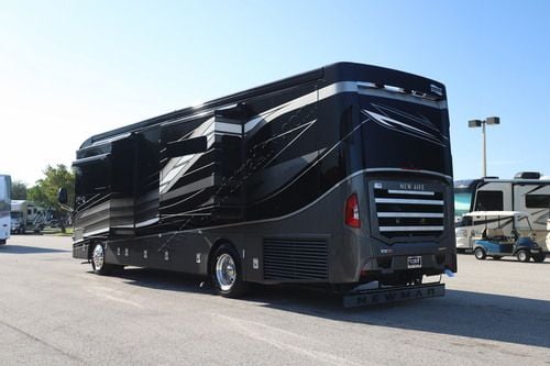 2027 Newmar New Aire 3547