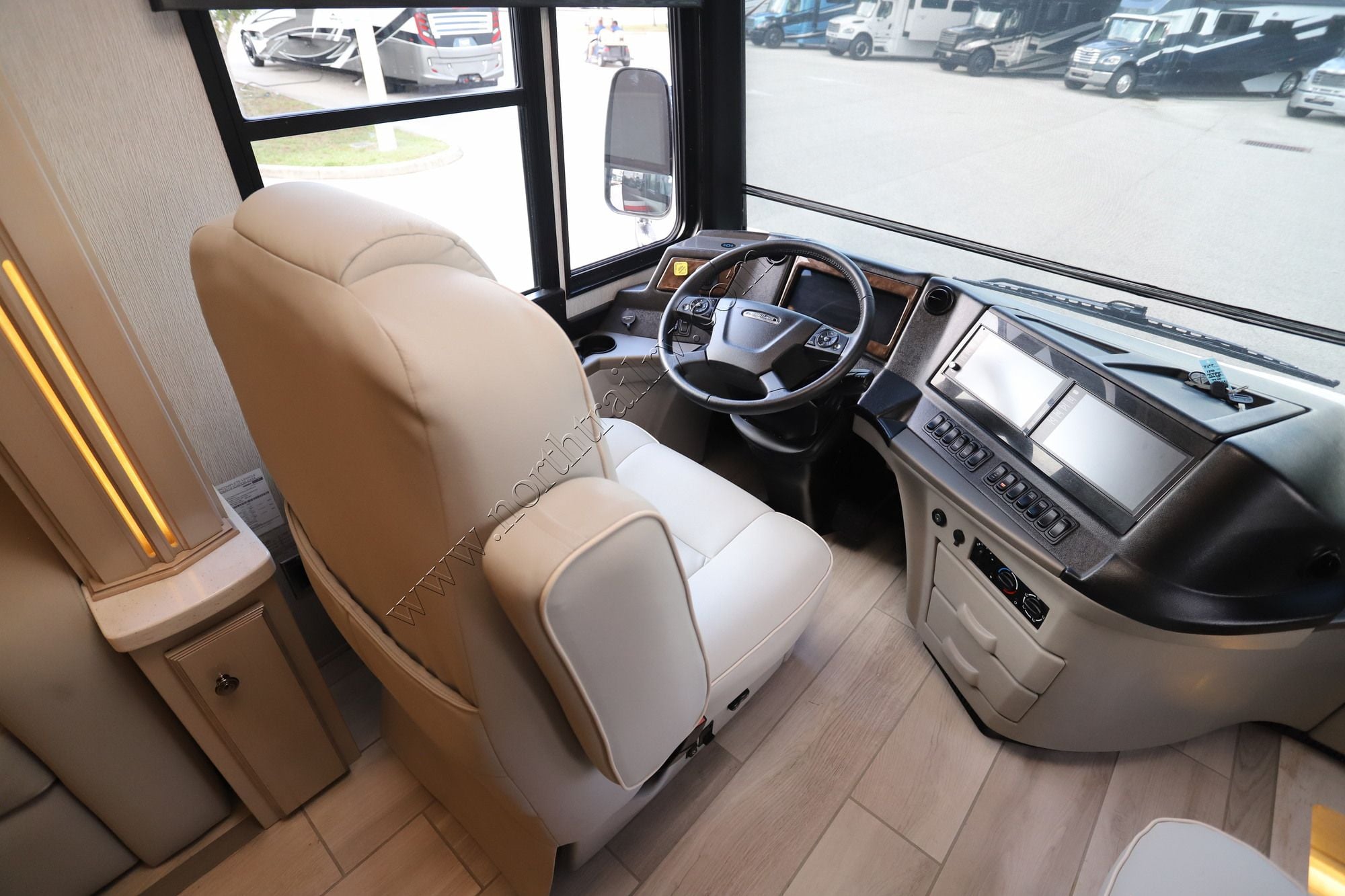 Used 2022 Newmar Dutch Star 4081 Class A  For Sale