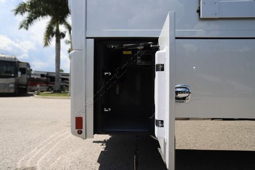 2025 Renegade Rv Xl 45QS