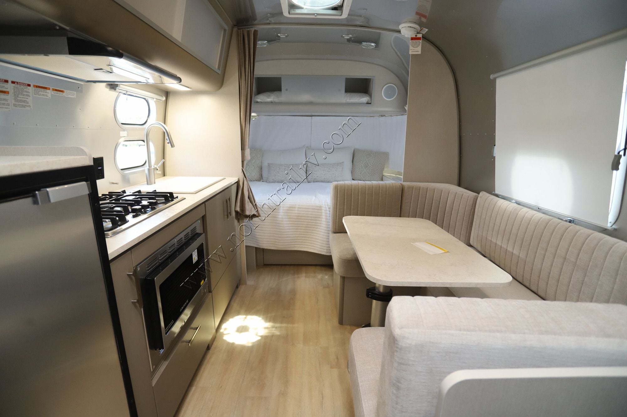 New 2026 Airstream Caravel 22FB Travel Trailer  For Sale