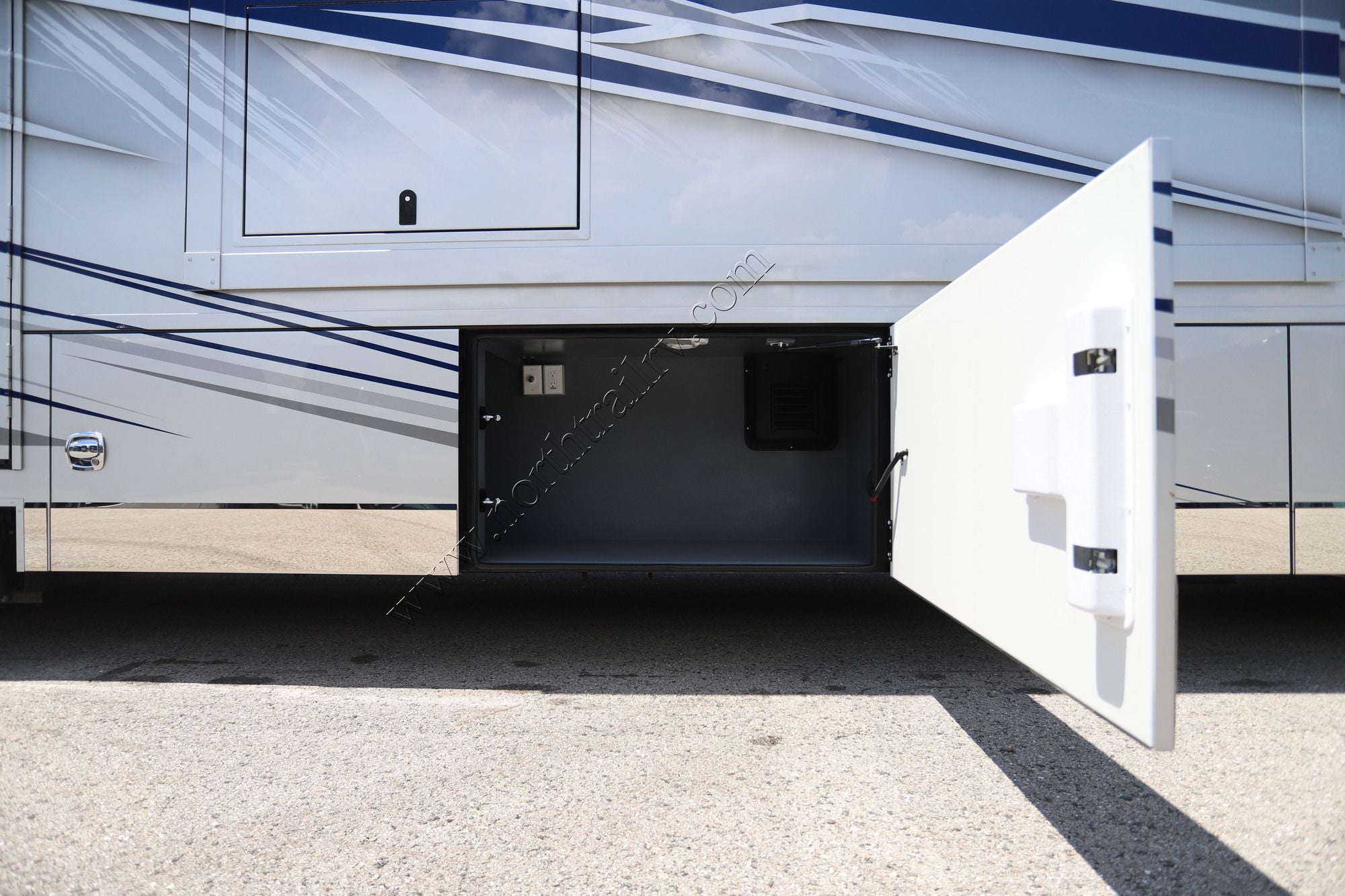 Used 2025 Renegade Rv Xl 45QS Super C  For Sale