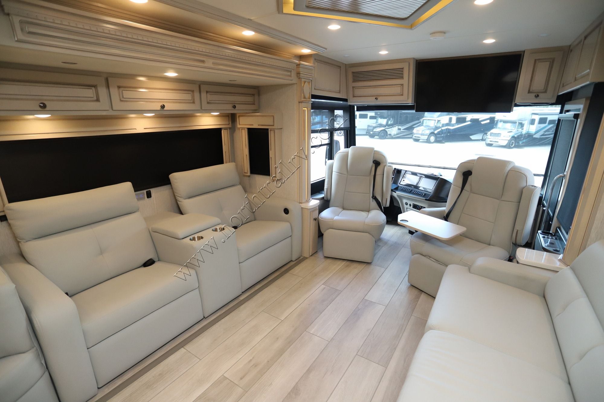 Used 2022 Newmar Dutch Star 4081 Class A  For Sale