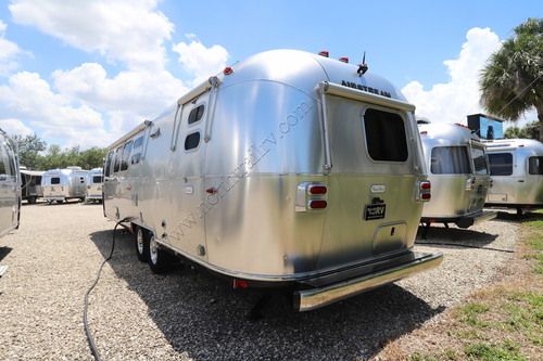 2021 Airstream Flying Cloud 30FB BUNK