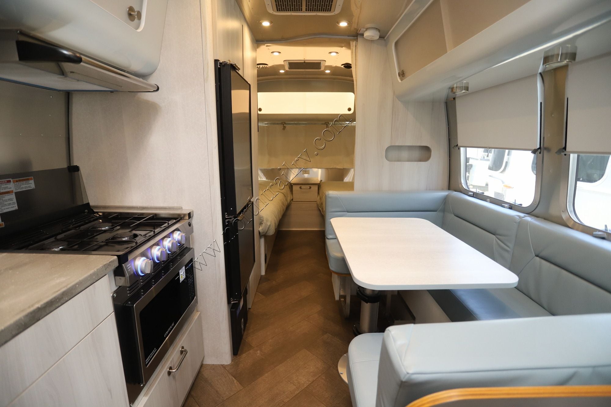 Used 2025 Airstream International 23FBT Travel Trailer  For Sale