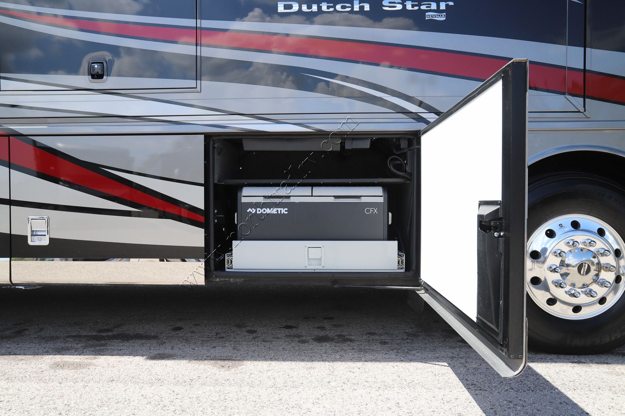 Used 2022 Newmar Dutch Star 4081 Class A  For Sale