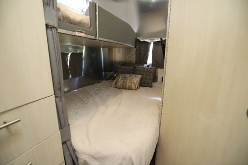 2021 Airstream Flying Cloud 30FB BUNK