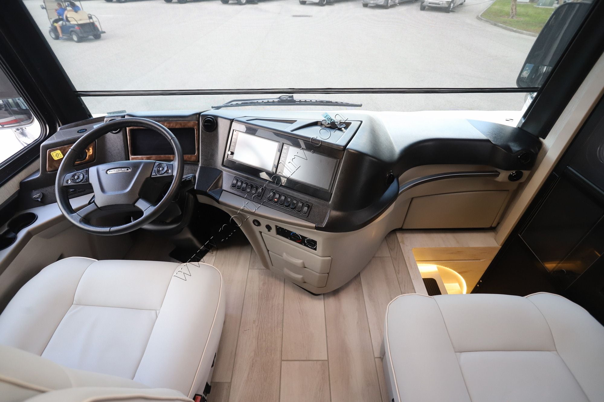 Used 2022 Newmar Dutch Star 4081 Class A  For Sale