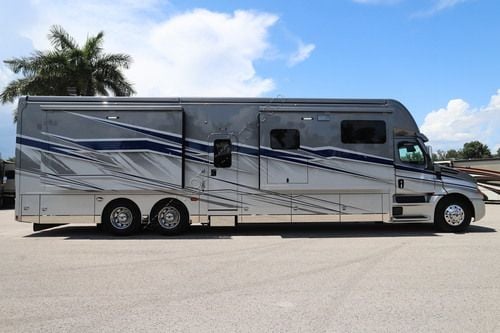 2025 Renegade Rv Xl 45QS
