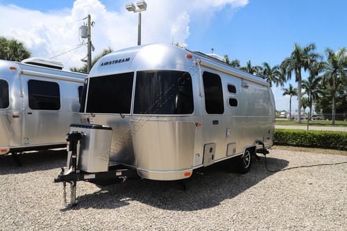 2026 Airstream Caravel 22FB Travel Trailer