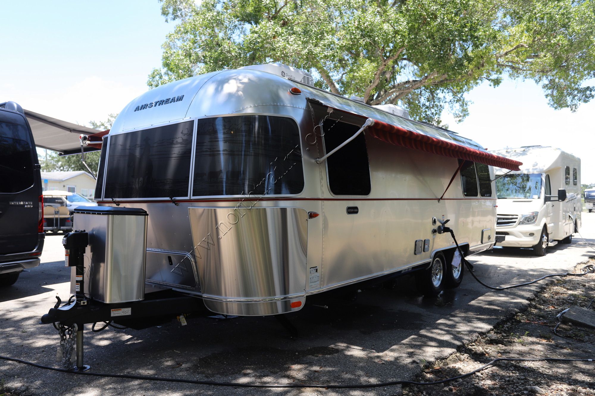 New 2026 Airstream Stetson 27FB Travel Trailer  For Sale