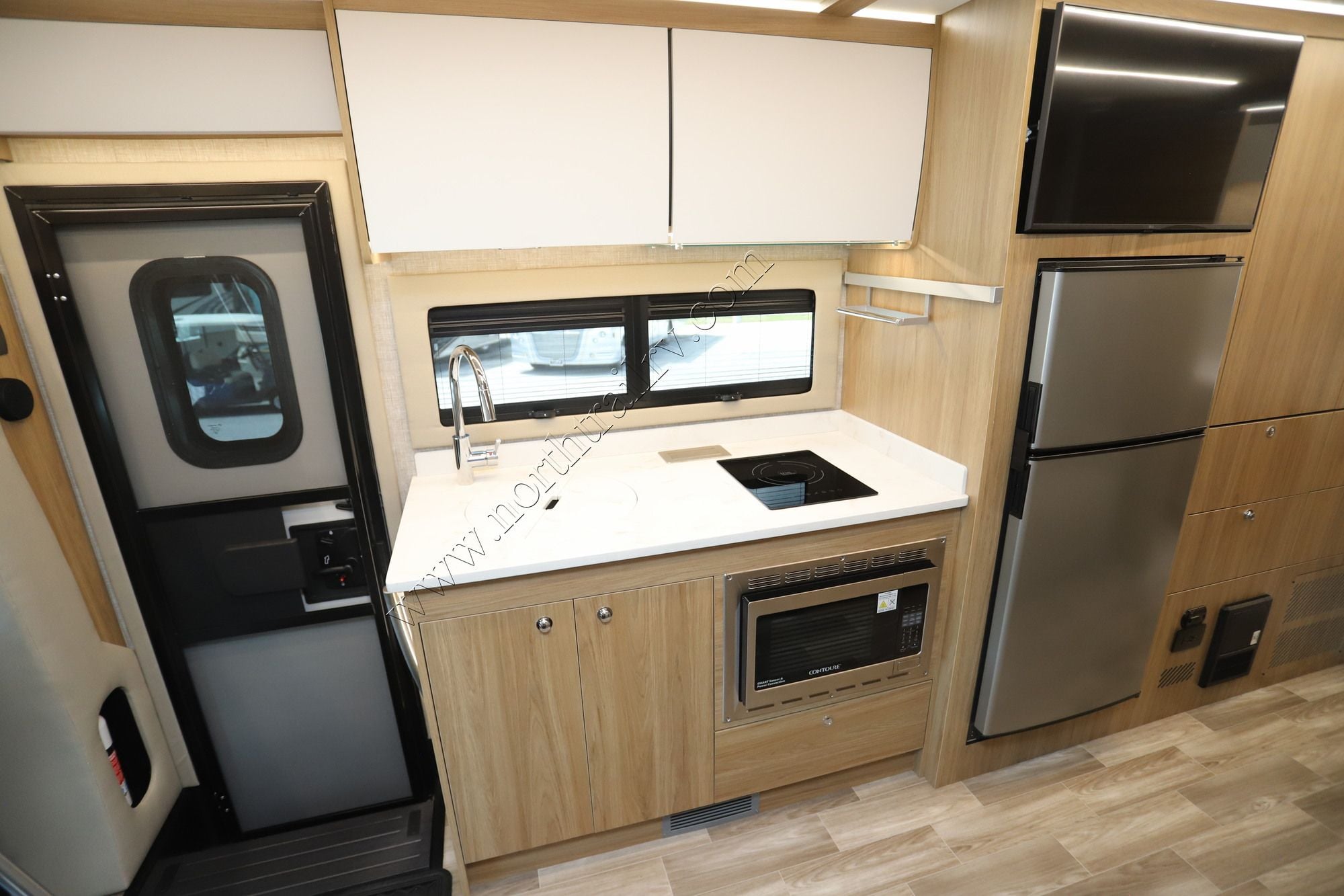 Used 2026 Tiffin Motor Homes Wayfarer 25RW Class C  For Sale