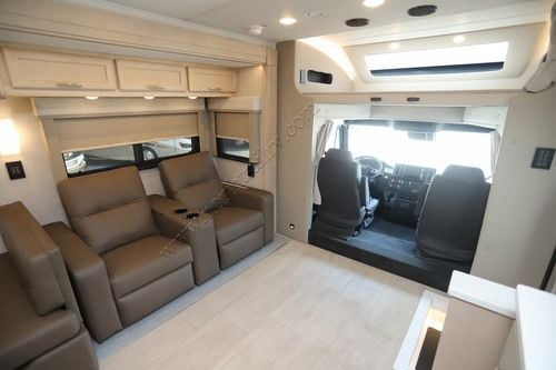 2027 Renegade Rv Verona 40VTR