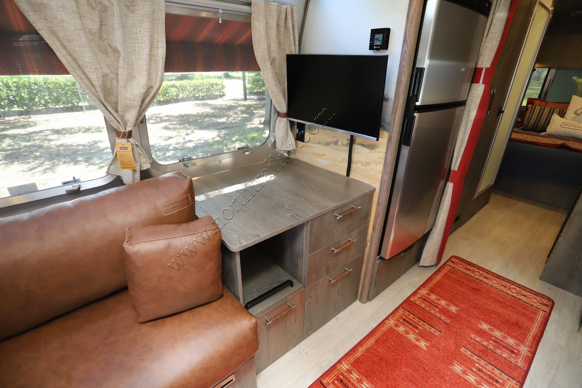 New 2026 Airstream Stetson 27FB Travel Trailer  For Sale