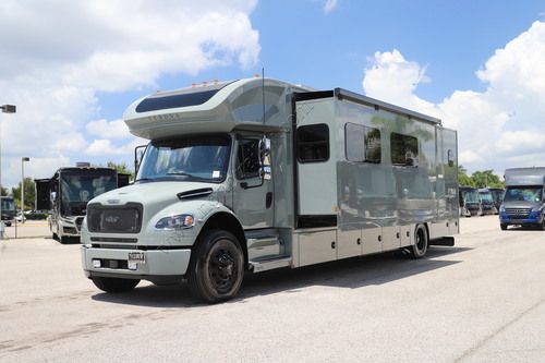 2027 Renegade Rv Verona 40VTR