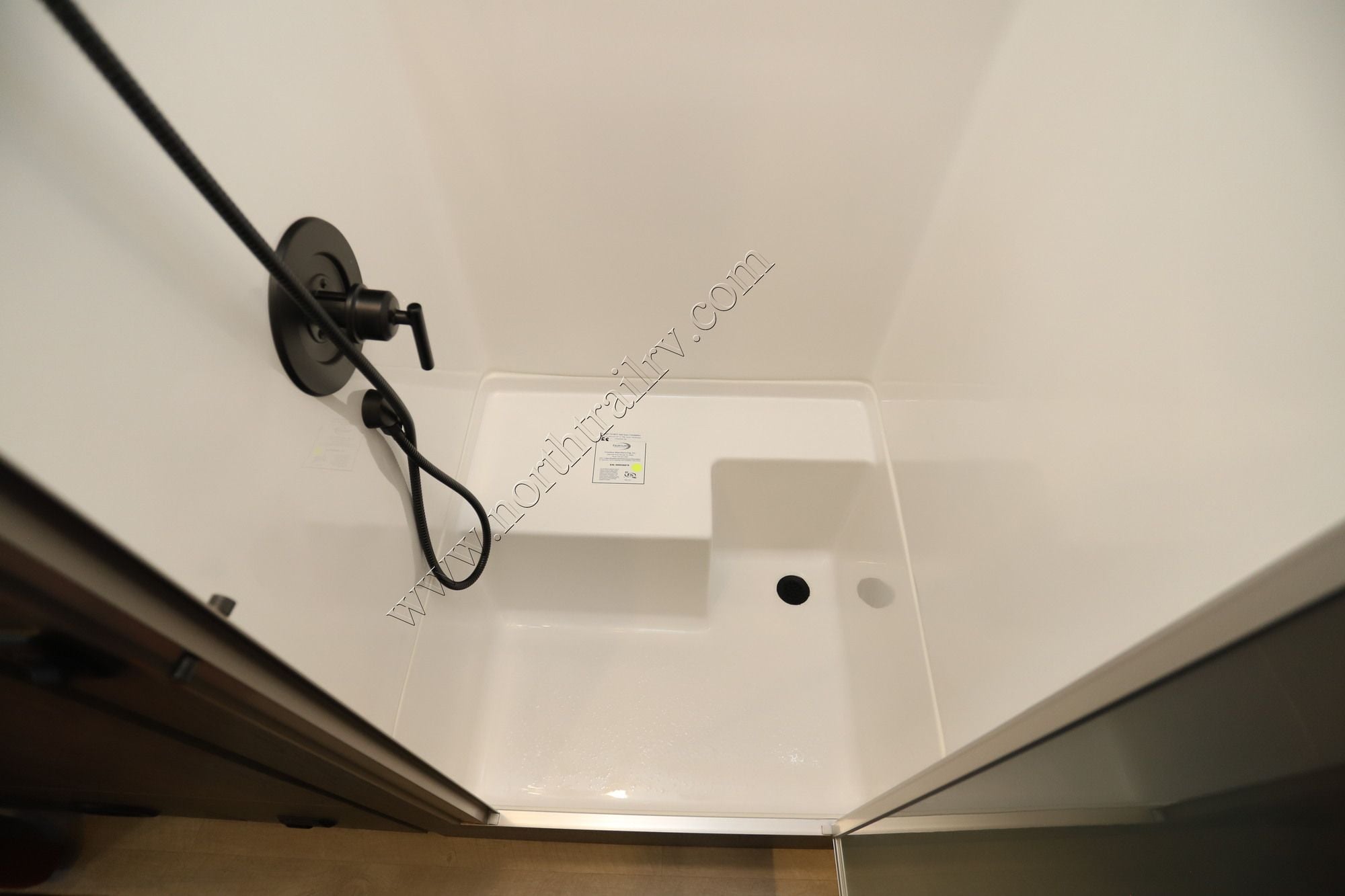 New 2026 Airstream Stetson 27FB Travel Trailer  For Sale