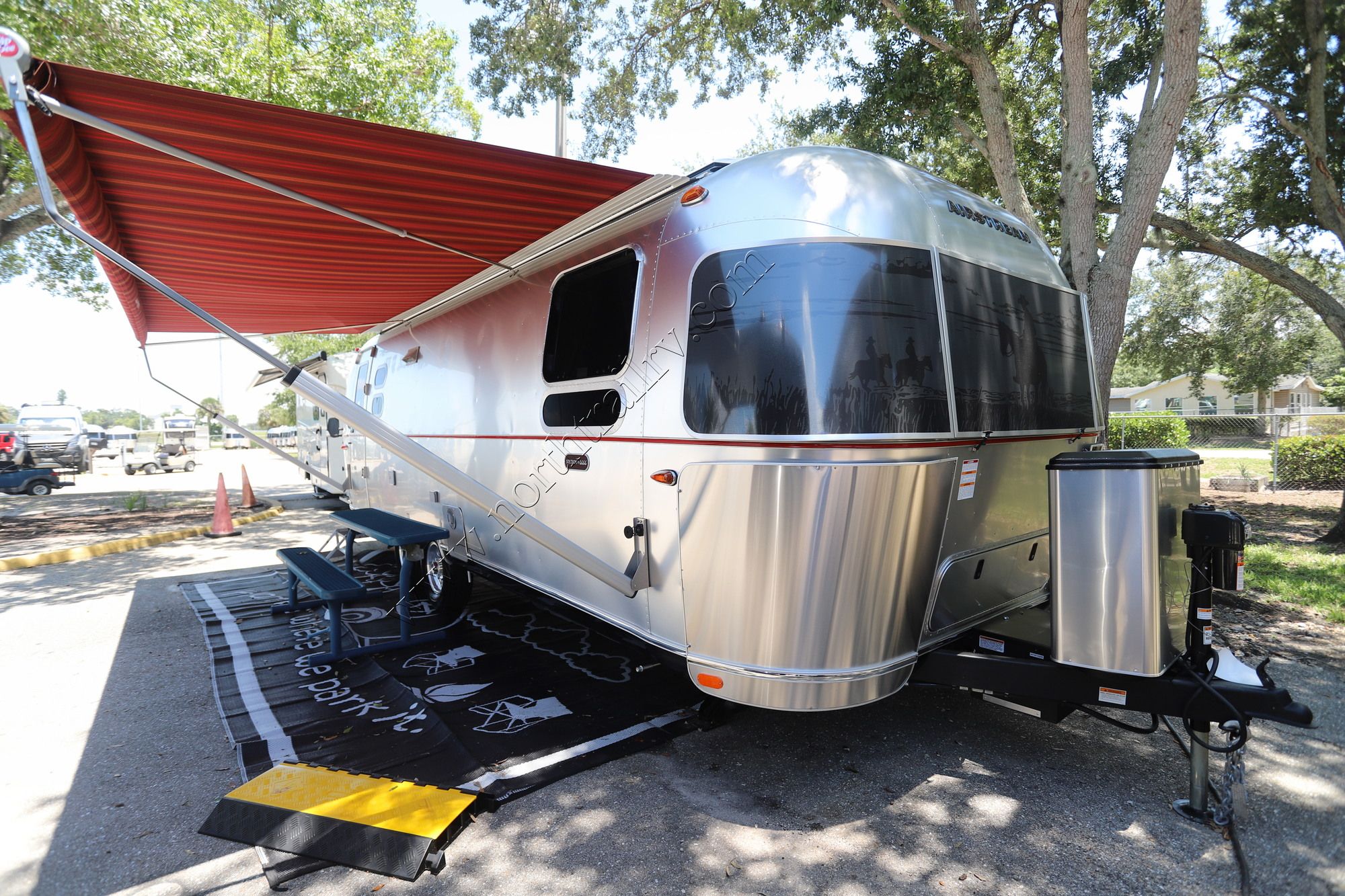 New 2026 Airstream Stetson 27FB Travel Trailer  For Sale