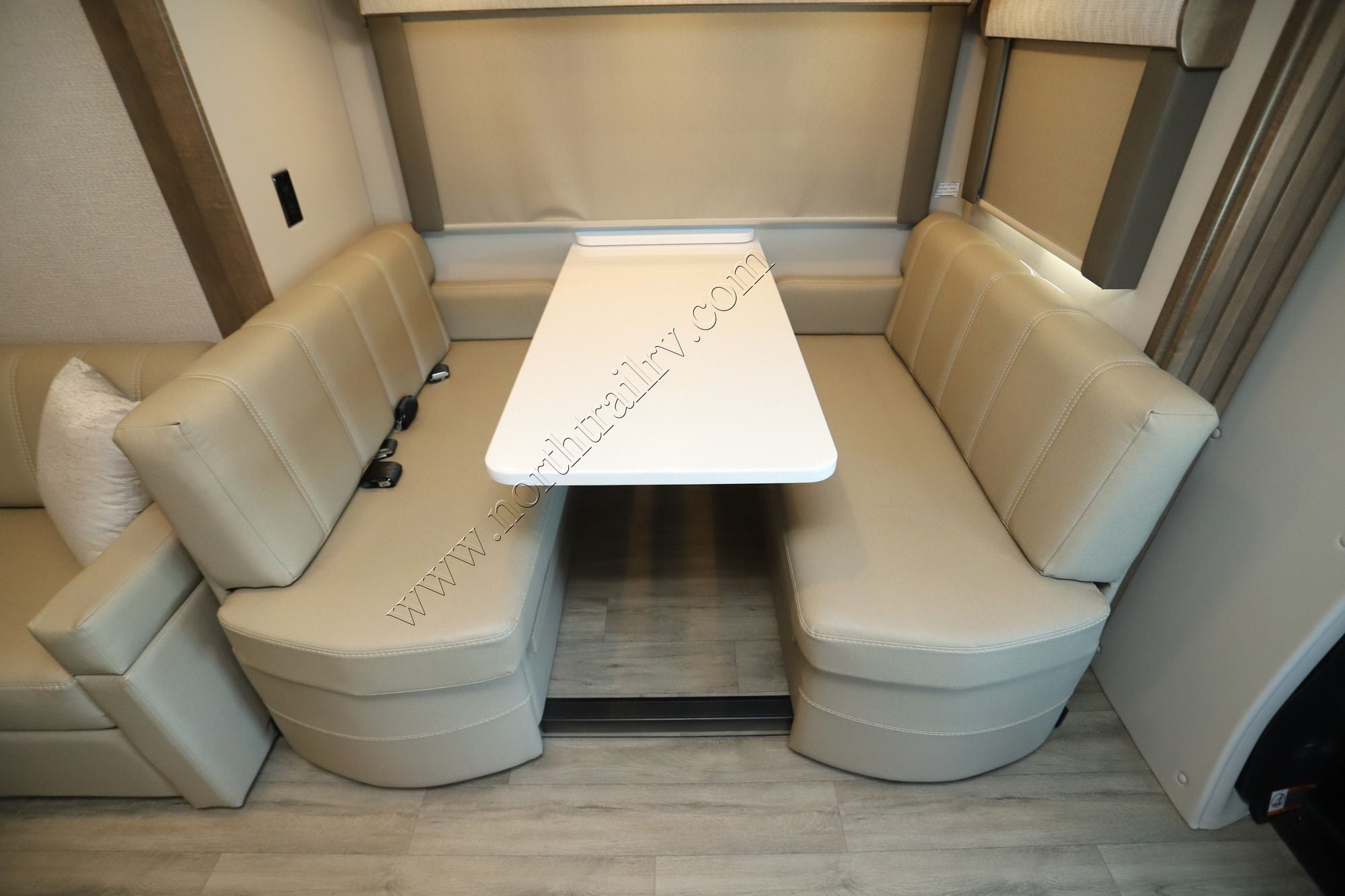 Used 2025 Renegade Rv Vienna 25VRMC Class C  For Sale