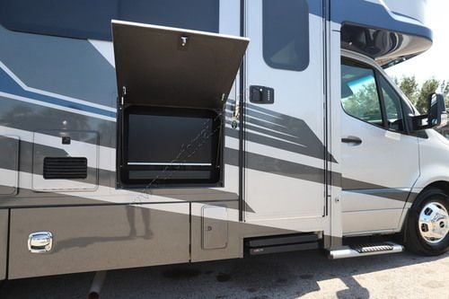 2025 Renegade Rv Vienna 25VRMC
