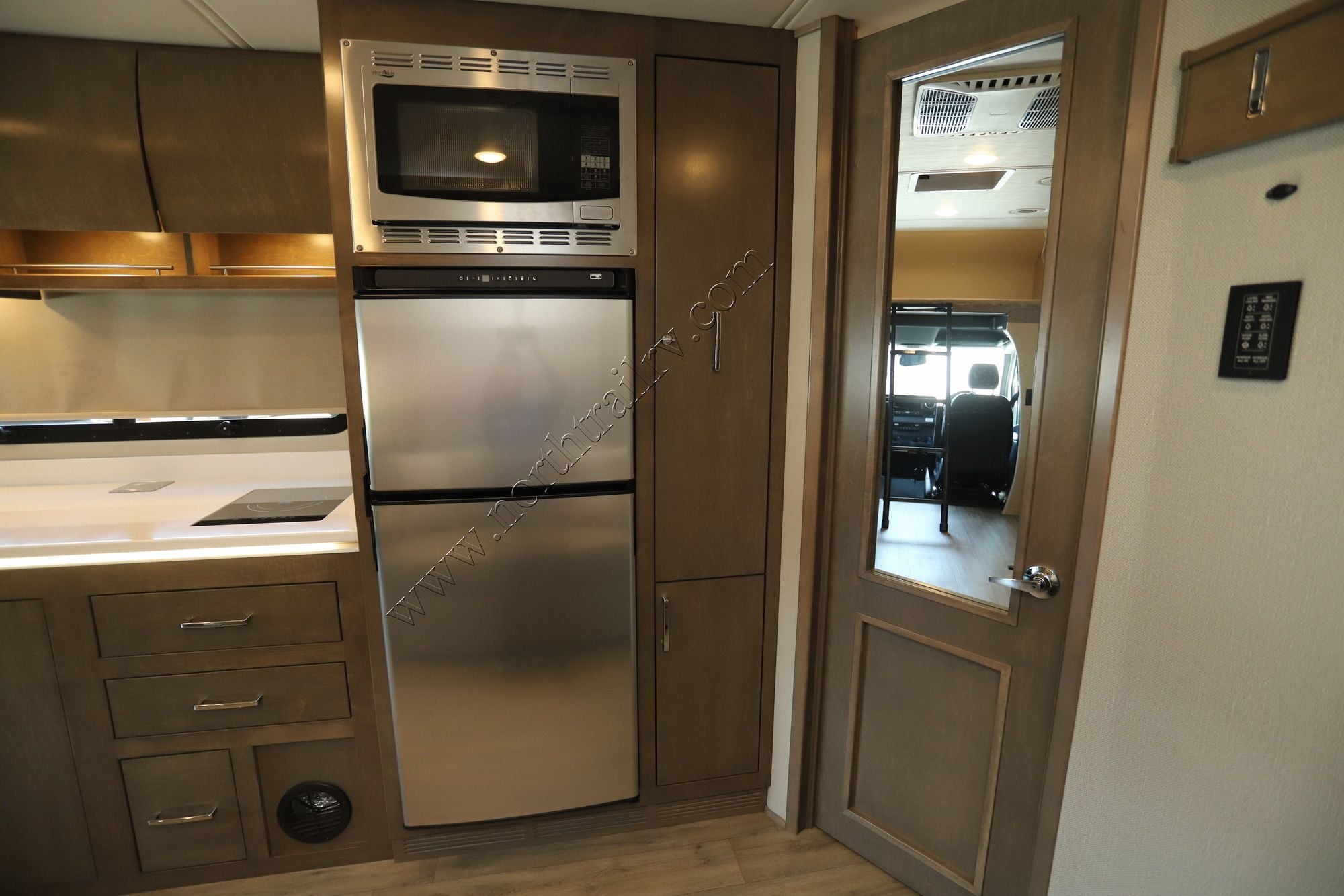 Used 2025 Renegade Rv Vienna 25VRMC Class C  For Sale
