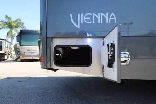 2025 Renegade Rv Vienna 25VRMC