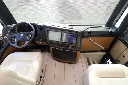 2021 Tiffin Motor Homes Zephyr 45PZ