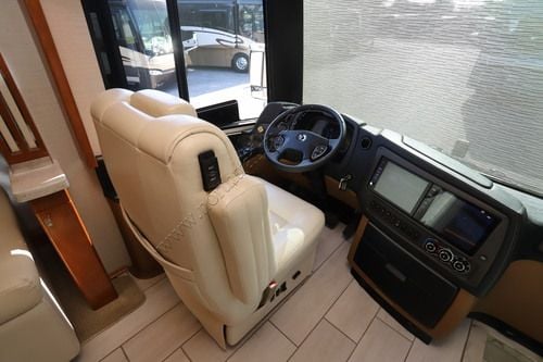 2021 Tiffin Motor Homes Zephyr 45PZ