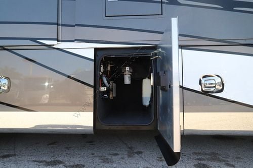2021 Tiffin Motor Homes Zephyr 45PZ