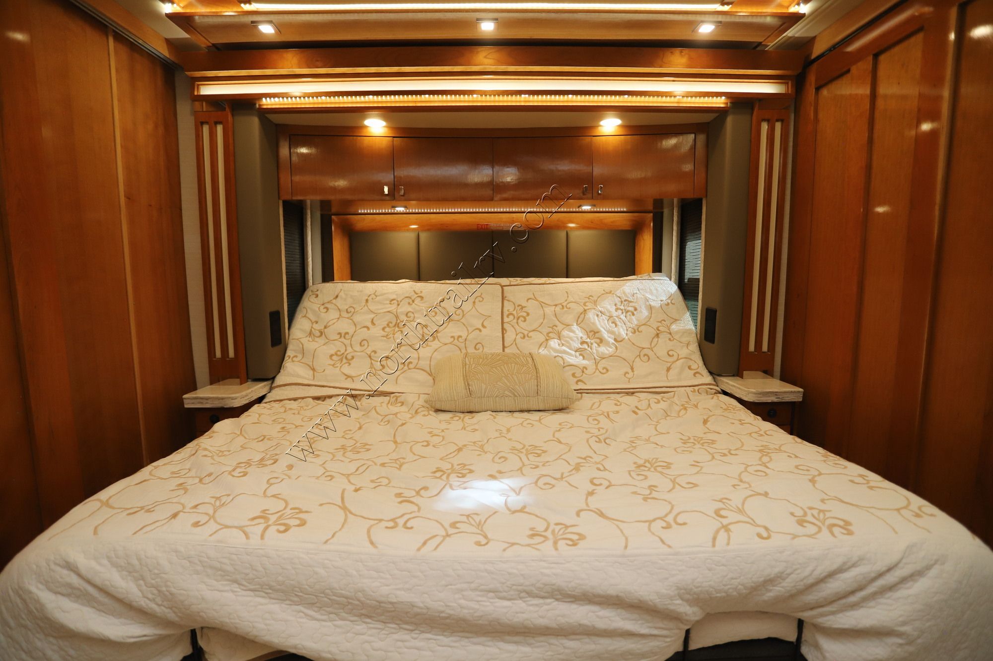 Used 2021 Tiffin Motor Homes Zephyr 45PZ Class A  For Sale