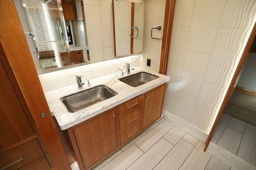 2021 Tiffin Motor Homes Zephyr 45PZ