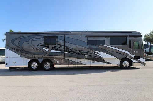 2021 Tiffin Motor Homes Zephyr 45PZ