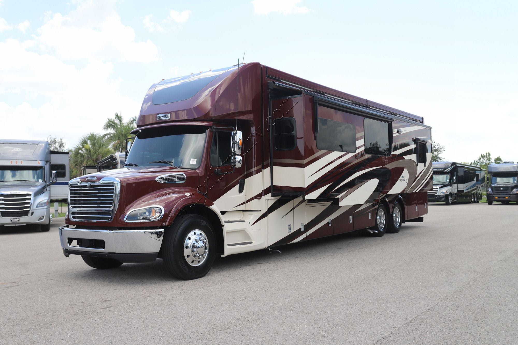 Used 2021 Newmar Supreme Aire 4573 Super C  For Sale