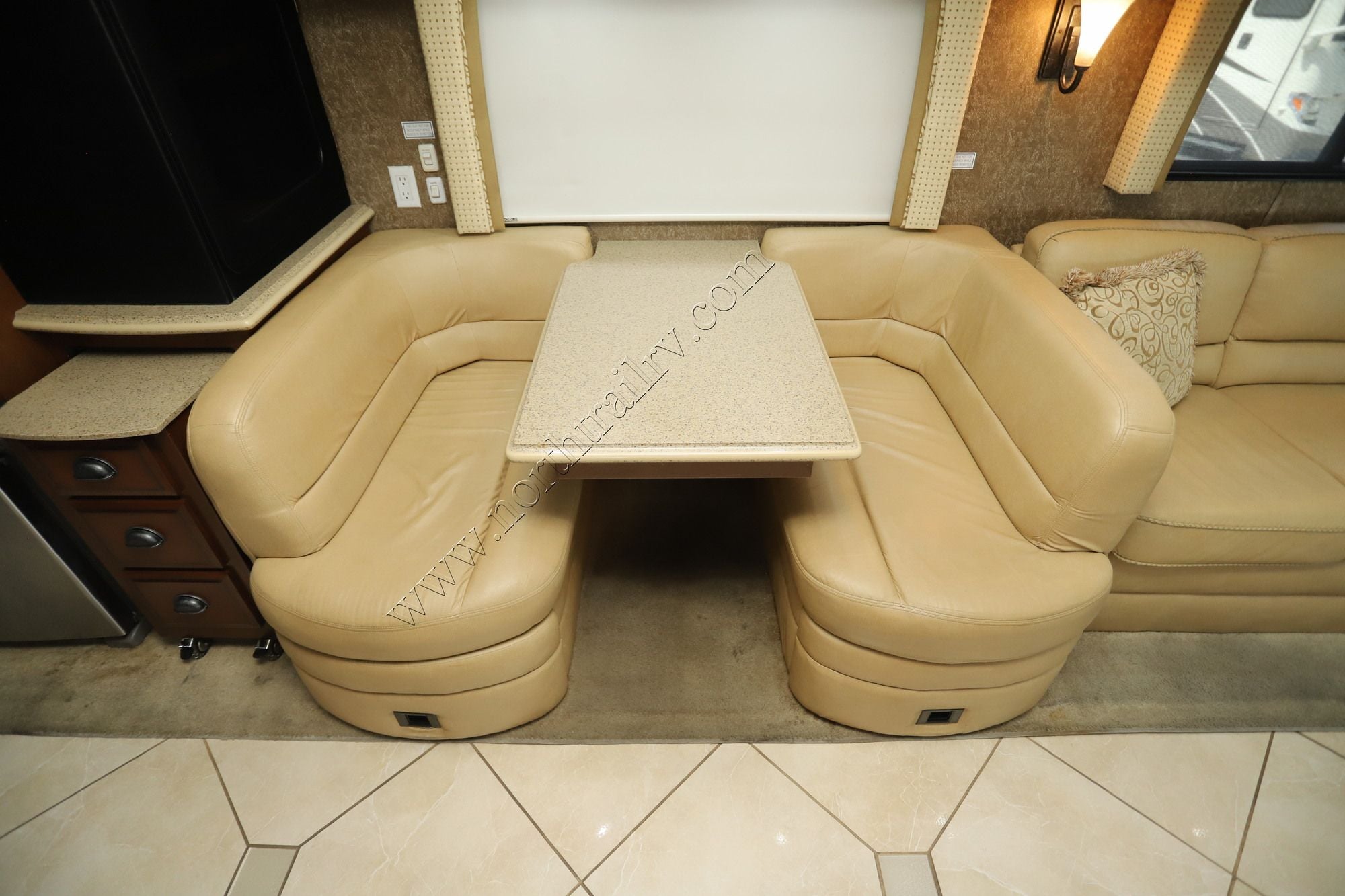 Used 2013 Newmar Dutch Star 4347 Class A  For Sale