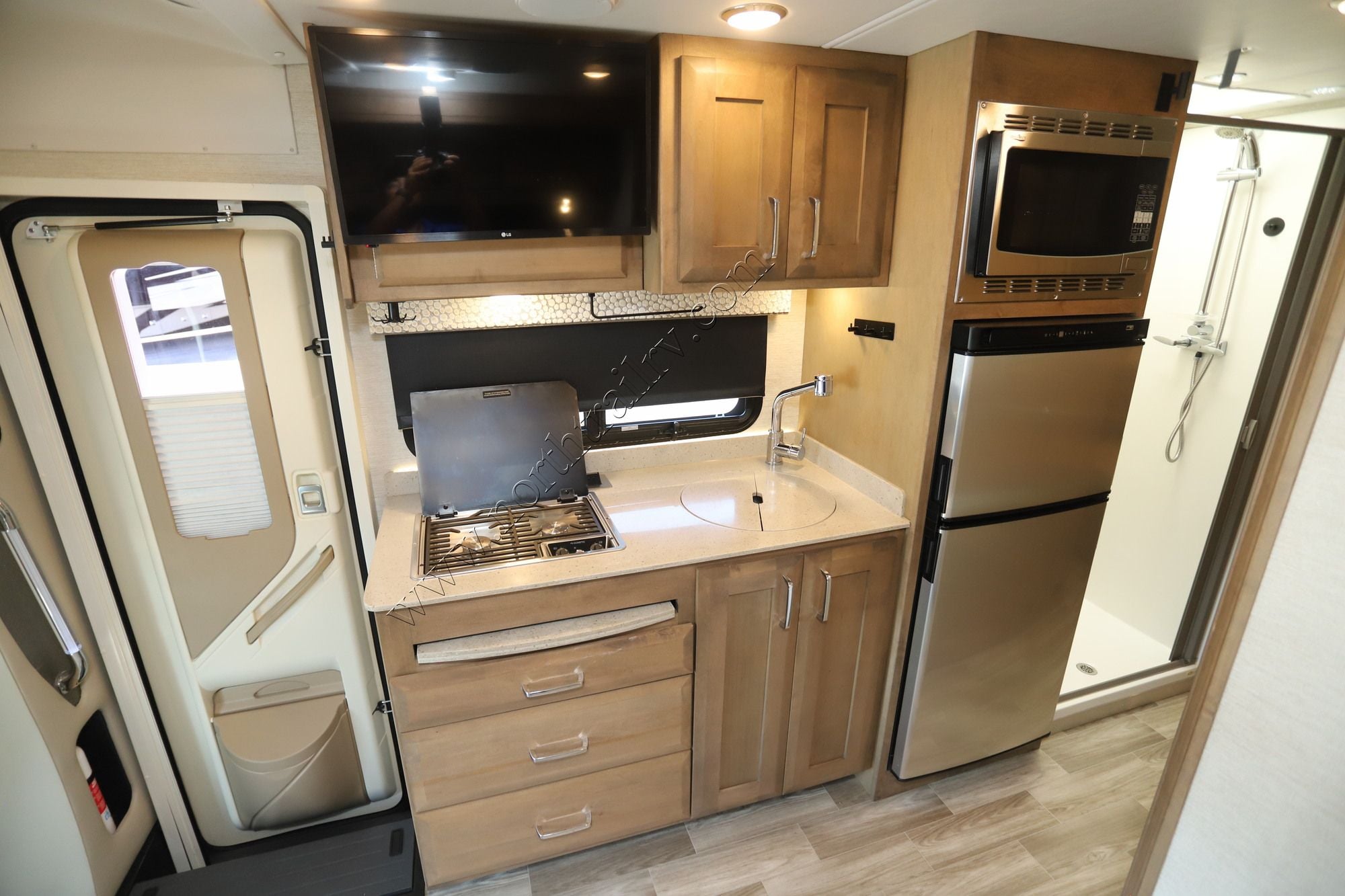 Used 2022 Tiffin Motor Homes Wayfarer 24SW Class C  For Sale