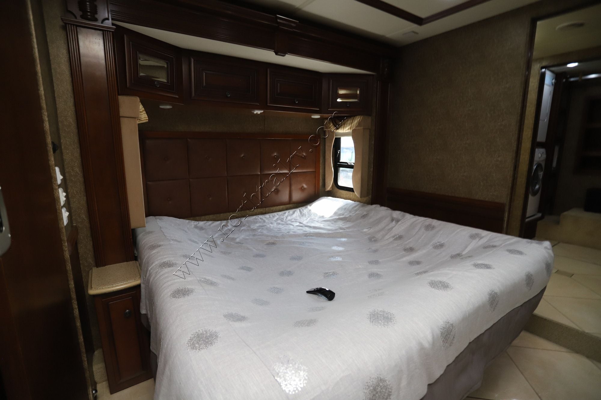 Used 2013 Newmar Dutch Star 4347 Class A  For Sale