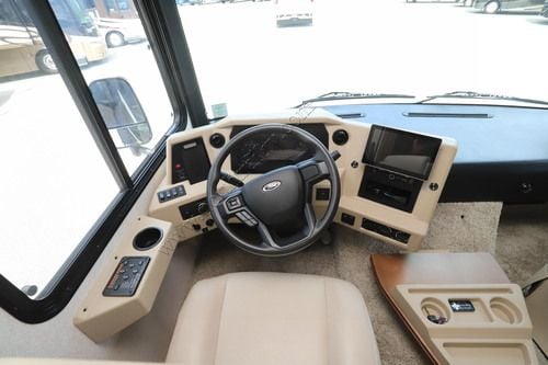 2022 Newmar Bay Star Sport 2905