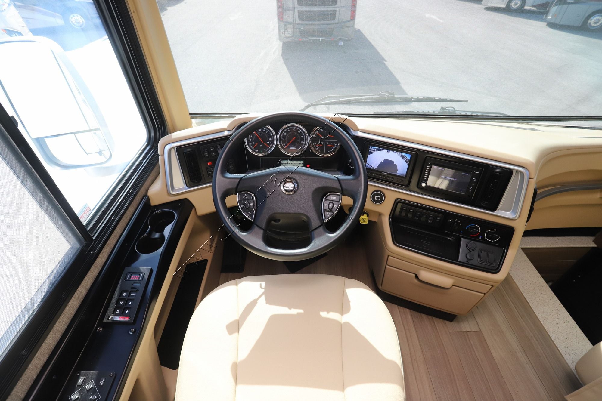 Used 2019 Newmar Ventana Le 3426 Class A  For Sale