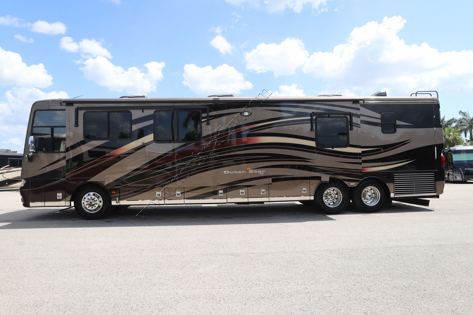 Used 2013 Newmar Dutch Star 4347 Class A  For Sale