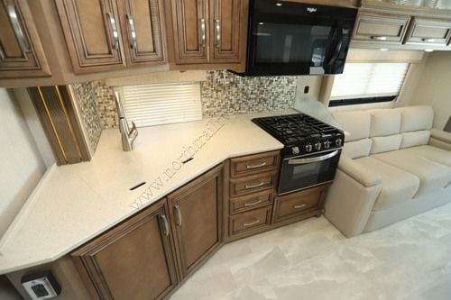 2022 Newmar Bay Star Sport 2905