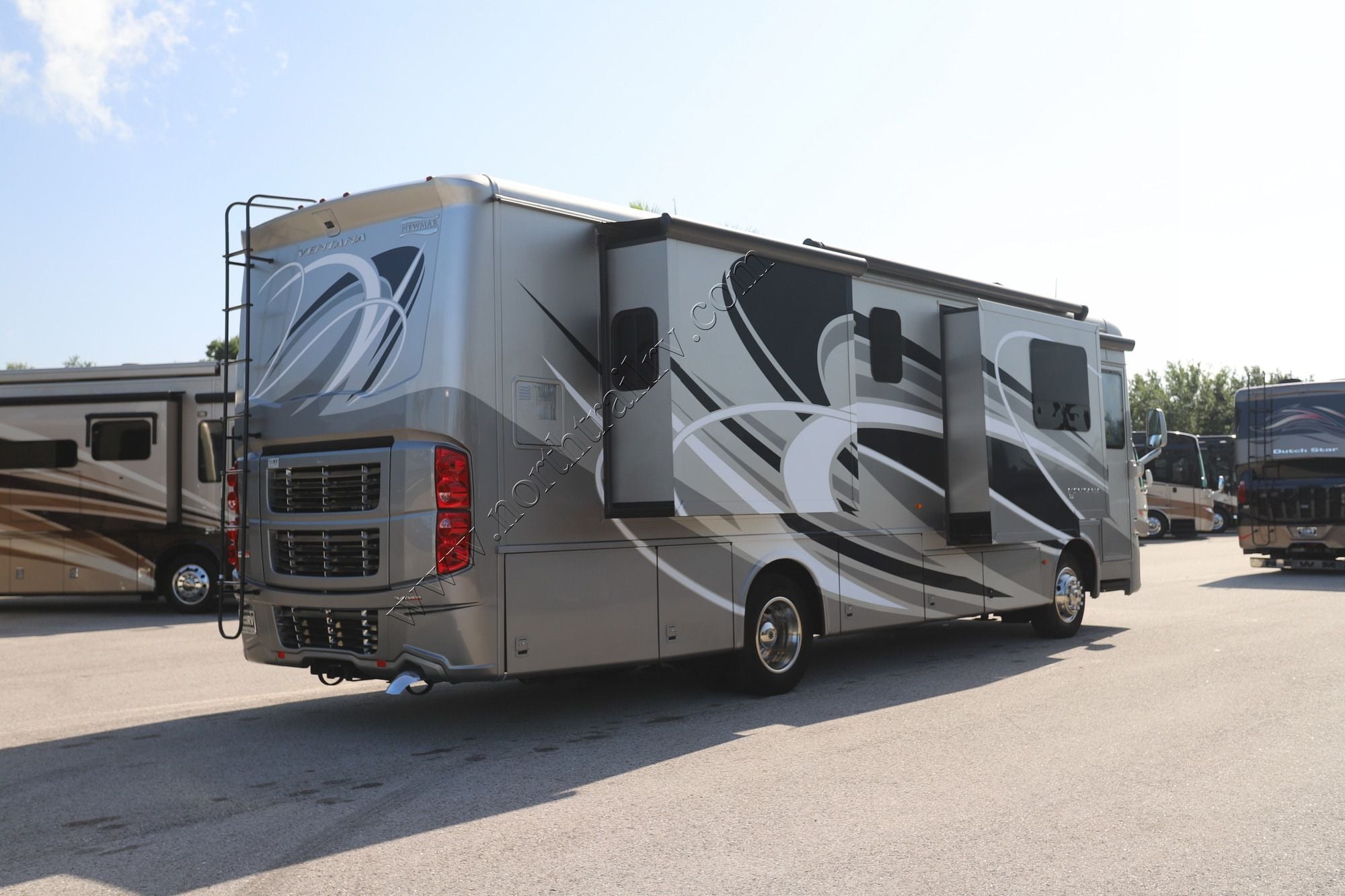 Used 2019 Newmar Ventana Le 3426 Class A  For Sale