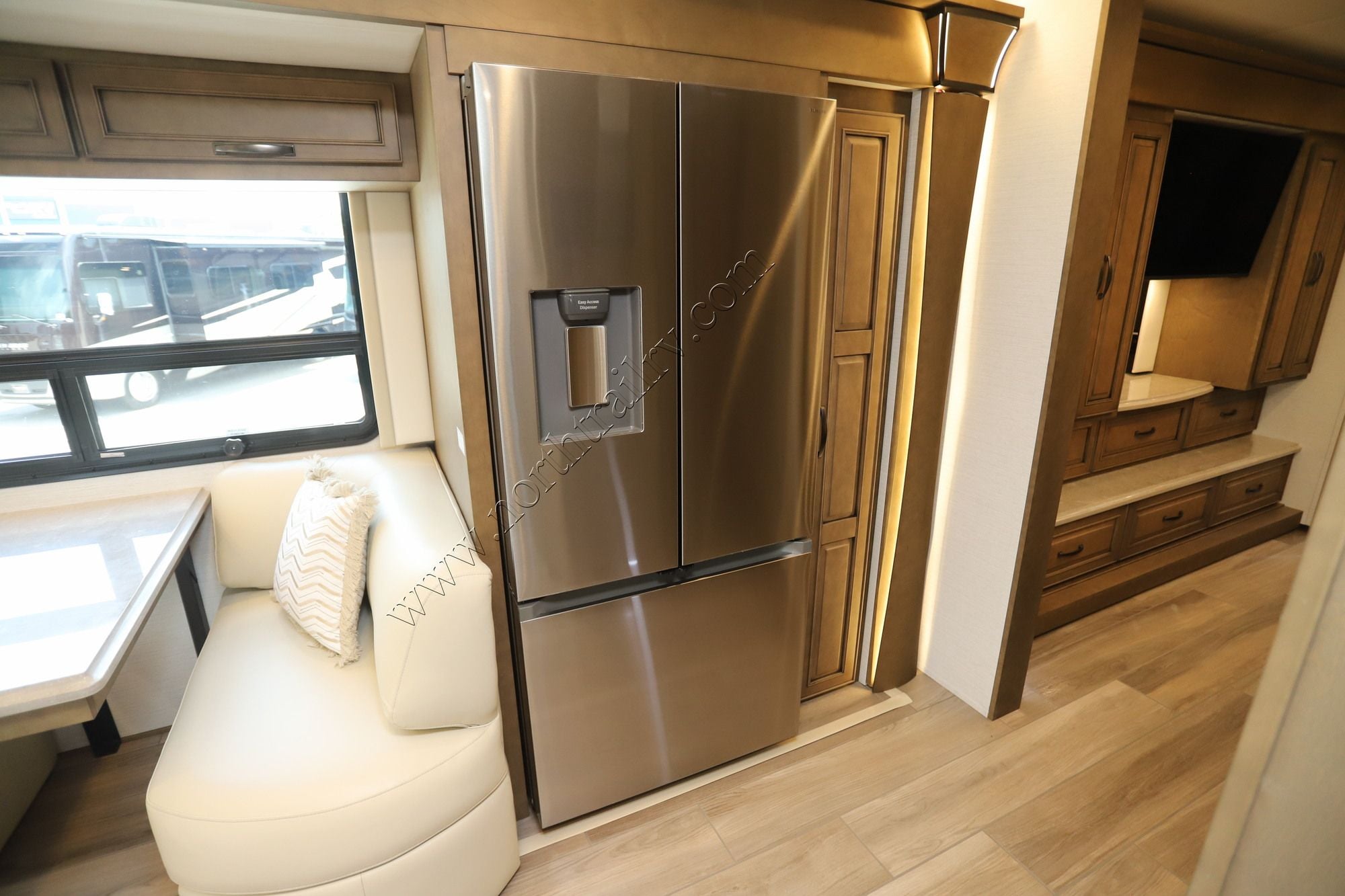 New 2027 Newmar Dutch Star 4345 Class A  For Sale